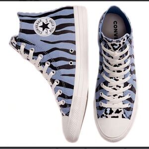 CONVERSE Chuck Taylor All Star High Twisted Print Leopard Blue Women Size 6